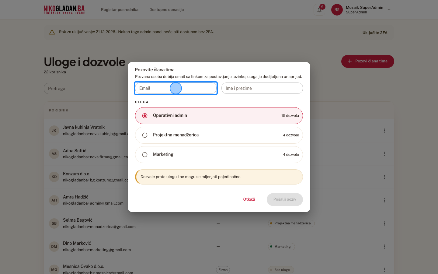 Korak 14: U dijalogu „Pozovite člana tima" u polje „Email" unesite nikogladanba+novi.clan@gmail.com.