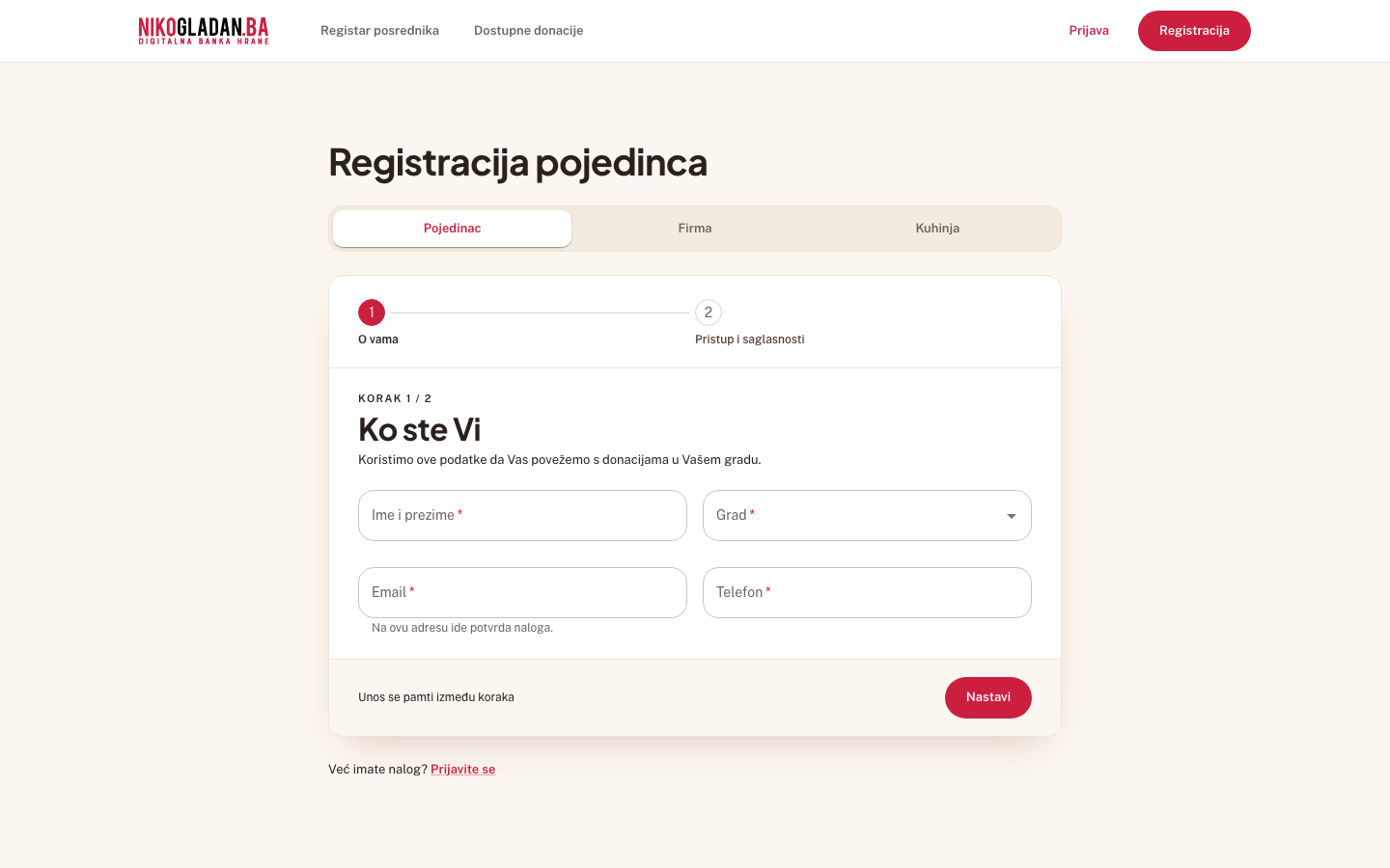 Korak 2: Otvorite https://nikogladan.nebulam.dev/registracija. Tri kartice: „Pojedinac", „Firma", „Kuhinja". Otvorena je kartica Pojedinac — dva koraka: „Ko ste Vi" i „Lozinka i pravila". Ne popunjavati.