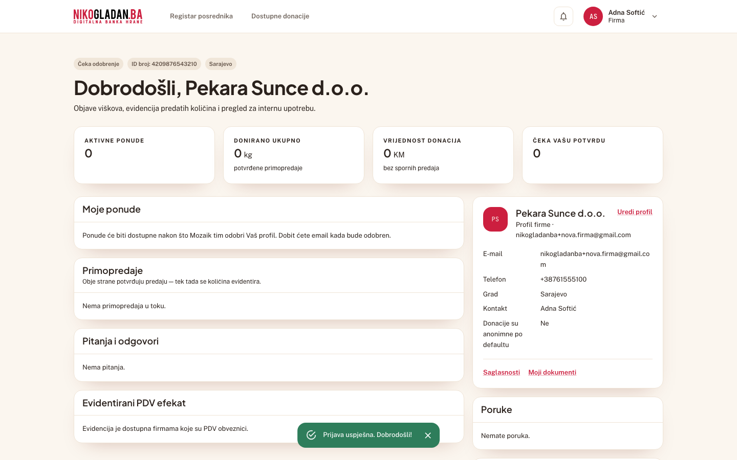 Korak 30: Kontrolna tabla firme s oznakom „Čeka odobrenje"; umjesto liste ponuda stoji: „Ponude će biti dostupne nakon što Mozaik tim odobri Vaš profil."